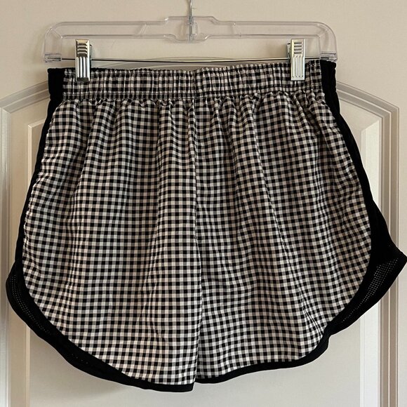 Nike Dri-FIT Black Gingham Shorts - Picture 2 of 3